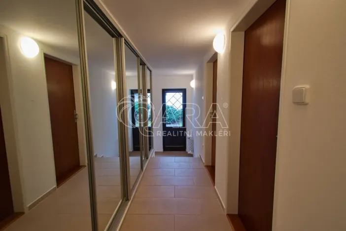 Pronájem kanceláře, Praha - Kunratice, Ke hrádku, 417 m2