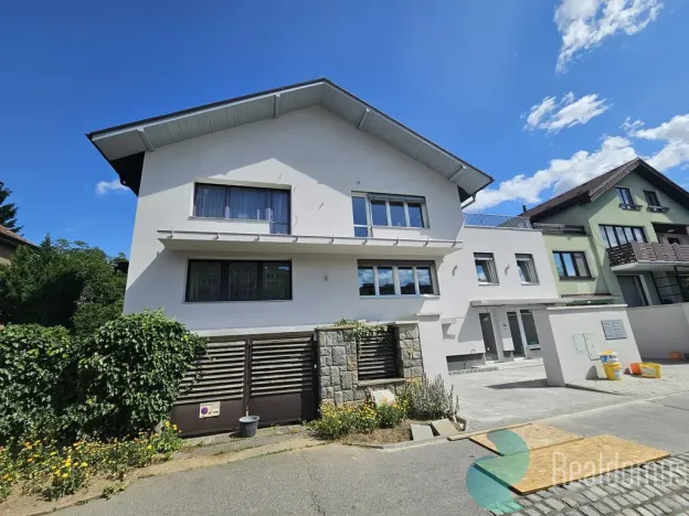 Pronájem bytu 2+kk, Praha, Na moklině, 51 m2