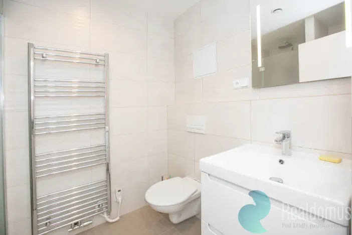 Pronájem bytu 2+kk, Praha, Na moklině, 51 m2