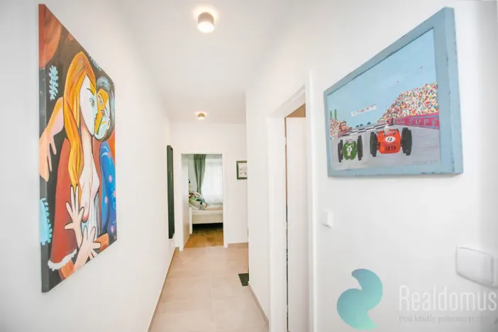 Pronájem bytu 2+kk, Praha, Na moklině, 51 m2