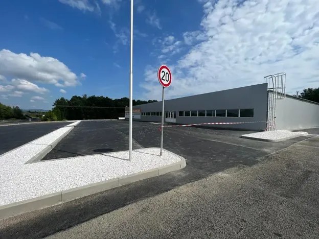 Pronájem skladu, Cheb, 2435 m2