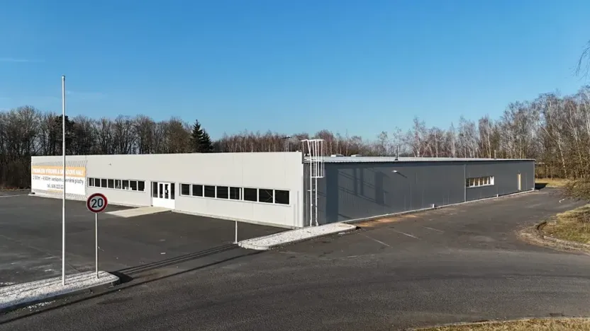 Pronájem skladu, Cheb, 2435 m2