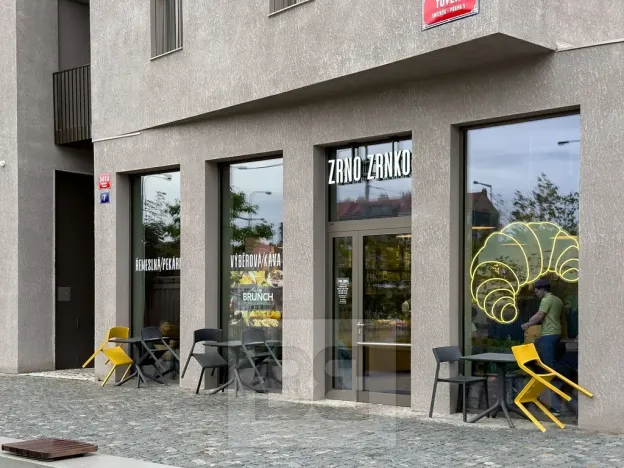 Pronájem bytu 1+kk, Praha - Smíchov, Toyen, 42 m2