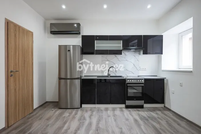 Pronájem bytu 2+kk, Louny, Jablonského, 41 m2