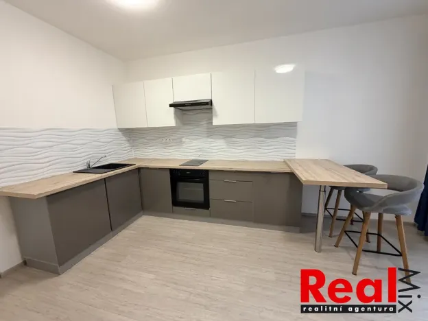 Pronájem bytu 1+kk, Brno - Židenice, Vančurova, 30 m2