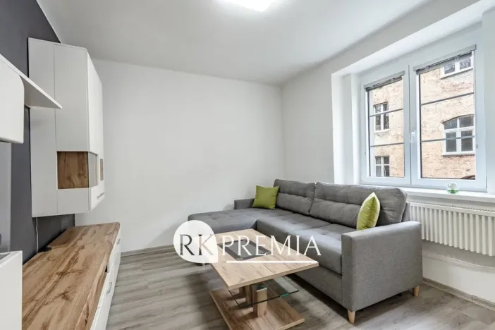 Pronájem bytu 2+1, Teplice, Karla Čapka, 42 m2