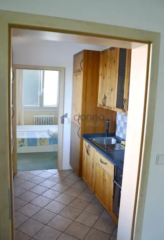 Pronájem bytu 2+kk, Praha, Tajovského, 69 m2