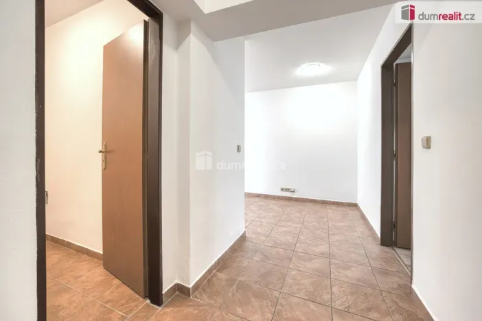 Pronájem bytu 2+kk, Neratovice - Lobkovice, Růžová, 55 m2