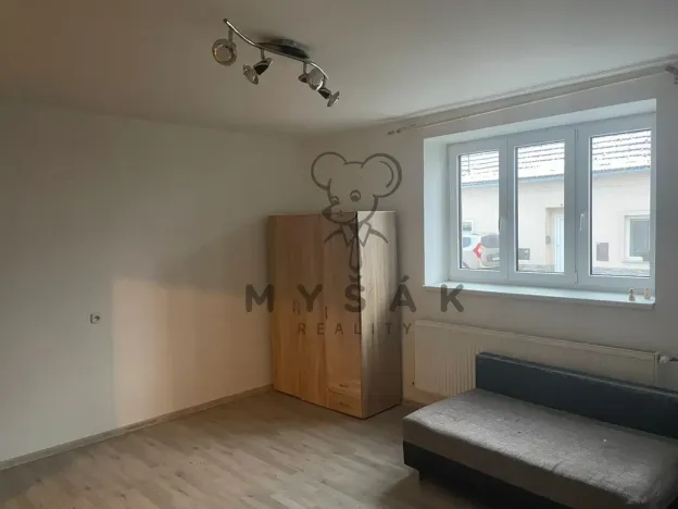 Pronájem bytu 2+kk, Trhové Sviny, Trocnovská, 40 m2