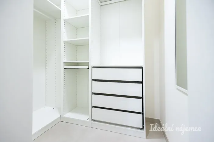 Pronájem bytu 1+kk, Praha - Hostivař, Nurmiho, 40 m2