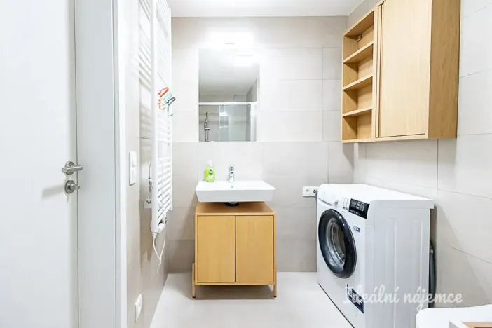 Pronájem bytu 1+kk, Praha - Hostivař, Nurmiho, 40 m2