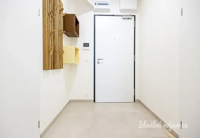 Pronájem bytu 1+kk, Praha - Hostivař, Nurmiho, 40 m2
