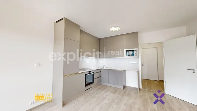 Pronájem bytu 1+kk, Zlín, Nad Stráněmi, 34 m2