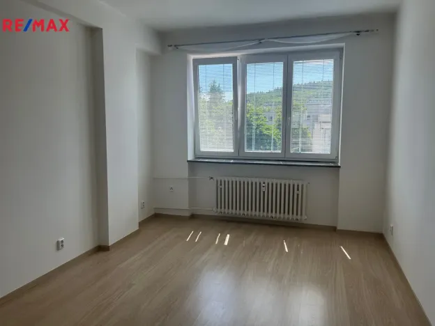 Pronájem bytu 2+1, Zlín, třída Tomáše Bati, 50 m2