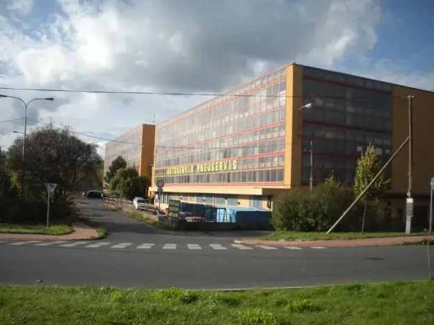 Pronájem garáže, Praha - Střížkov, Lovosická, 18 m2