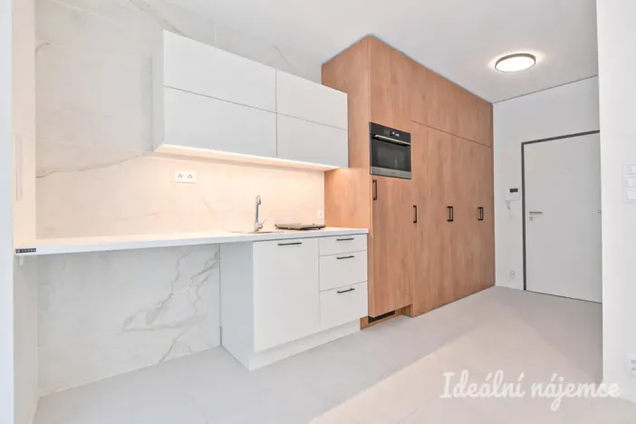 Pronájem bytu 1+kk, Brno, Koliště, 22 m2