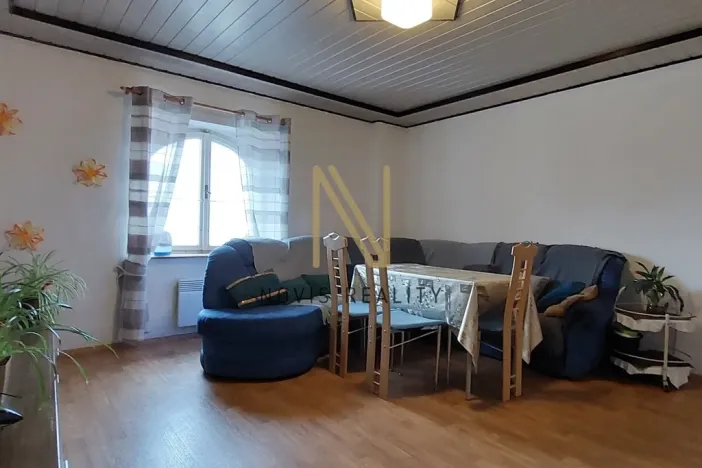 Pronájem bytu 3+1, Horažďovice, Husovo náměstí, 74 m2