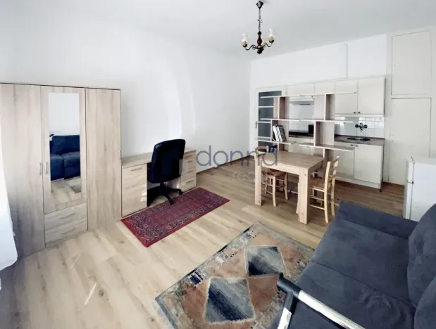 Pronájem bytu 1+kk, Praha, Slezská, 29 m2