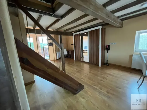 Pronájem bytu 2+kk, Karlovy Vary, Závodu míru, 68 m2