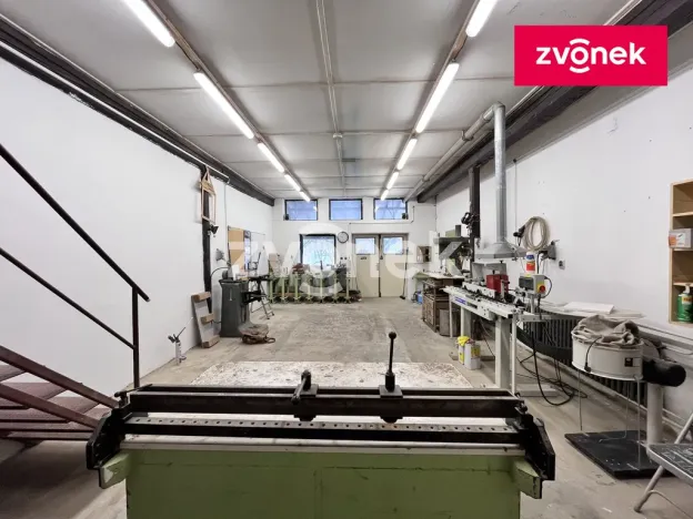 Pronájem výrobních prostor, Sazovice, 210 m2