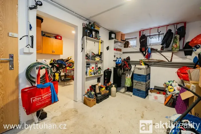 Prodej bytu 3+kk, Tuhaň, 79 m2