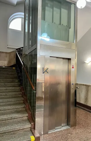 Pronájem kanceláře, Praha, Washingtonova, 214 m2