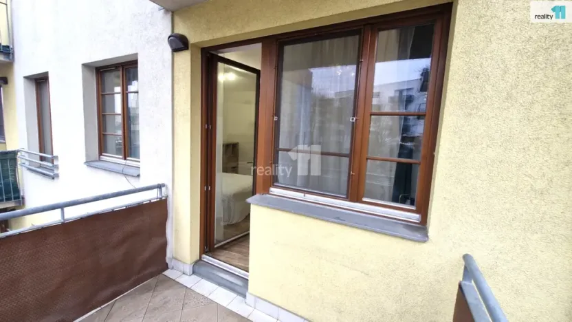 Pronájem bytu 1+kk, Praha - Hostivař, Vladycká, 33 m2