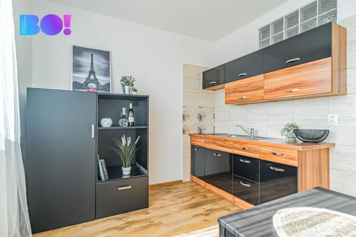 Pronájem bytu 1+1, Ostrava, Varenská, 36 m2