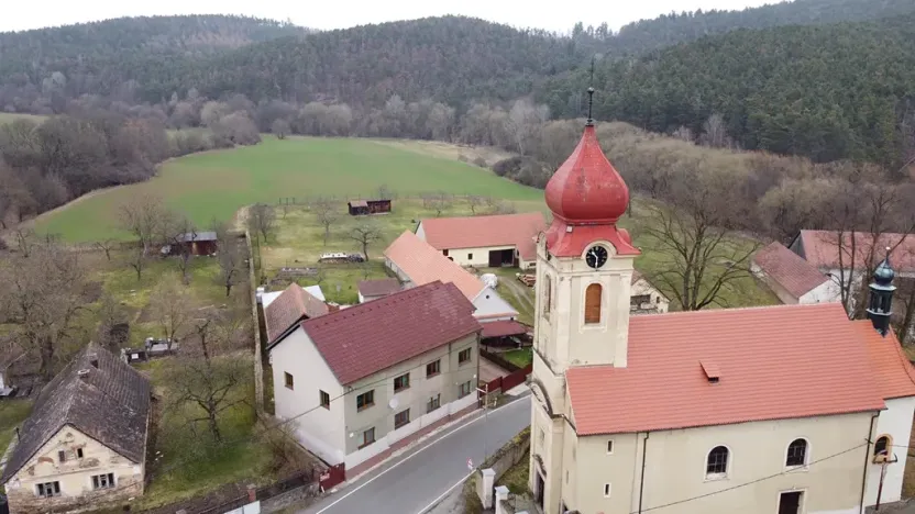 Prodej komerční nemovitosti, Borotice, 282 m2