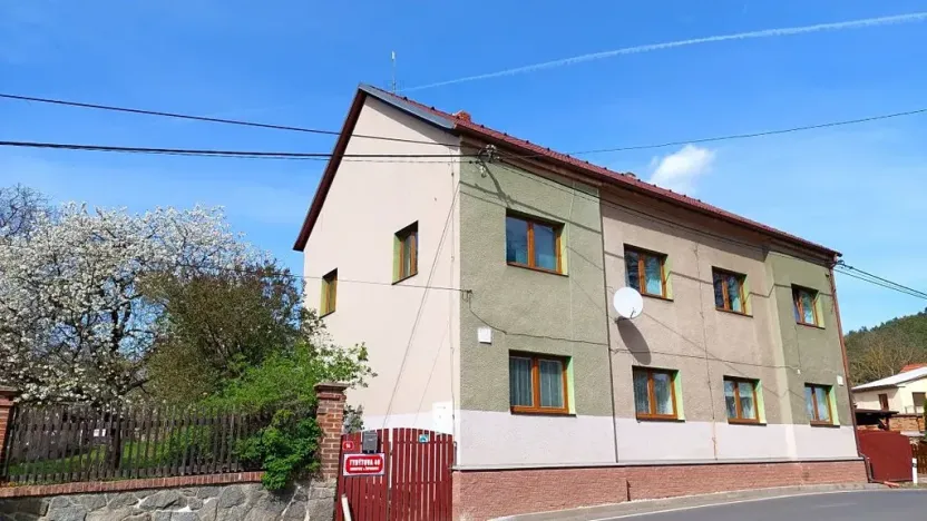 Prodej komerční nemovitosti, Borotice, 282 m2