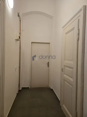 Pronájem bytu 1+kk, Praha, Spálená, 30 m2