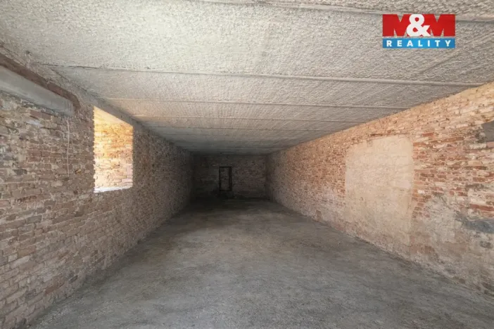 Prodej výrobních prostor, Rovná, 1340 m2