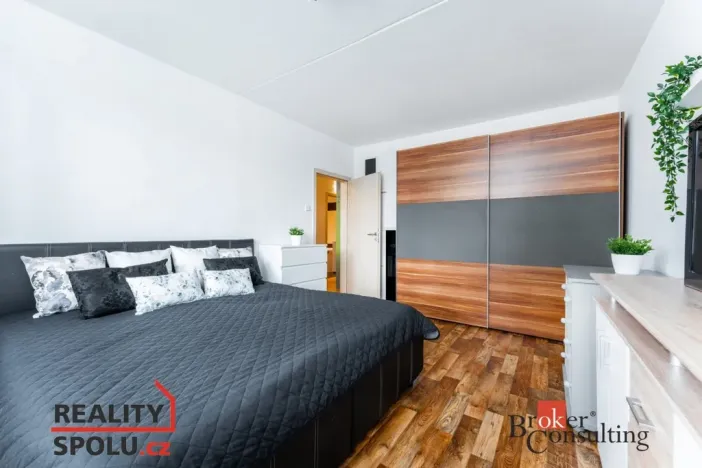 Prodej bytu 2+kk, Pardubice - Zelené Předměstí, nábřeží Závodu míru, 40 m2