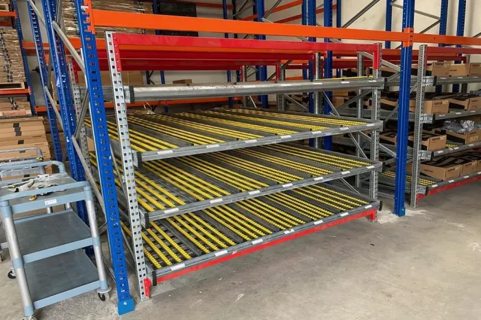 Pronájem skladu, Psáry - Dolní Jirčany, Jesenická, 280 m2