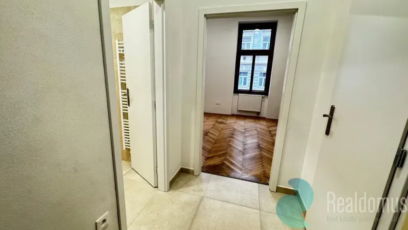 Pronájem bytu 3+kk, České Budějovice, tř. 28. října, 76 m2