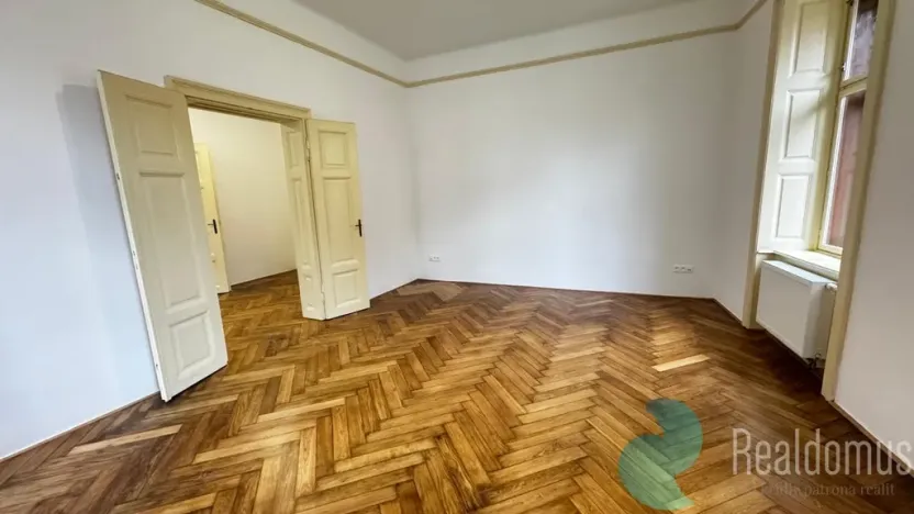 Pronájem bytu 3+kk, České Budějovice, tř. 28. října, 76 m2