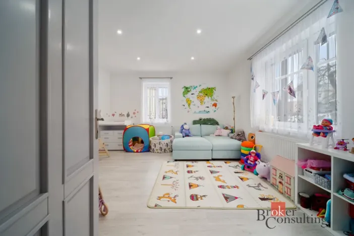 Prodej bytu 3+1, Trutnov - Kryblice, U Kapličky, 121 m2