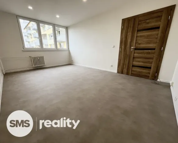 Pronájem bytu 1+1, Opava, Edvarda Beneše, 30 m2