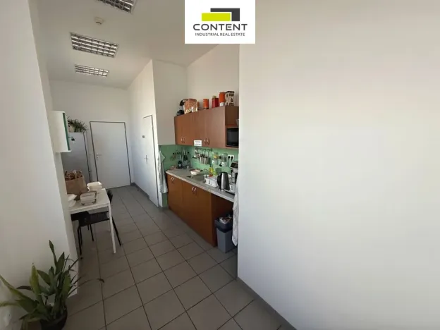 Pronájem skladu, Praha - Hostivař, Průmyslová, 2695 m2