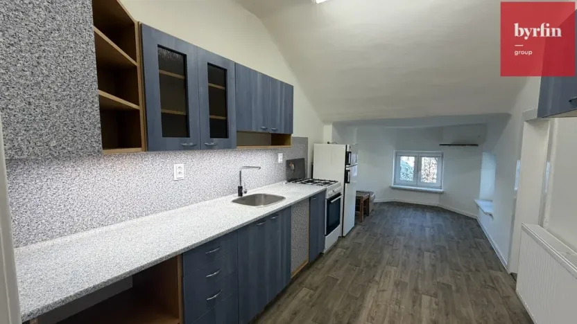 Pronájem bytu 1+1, Opava, Krnovská, 40 m2