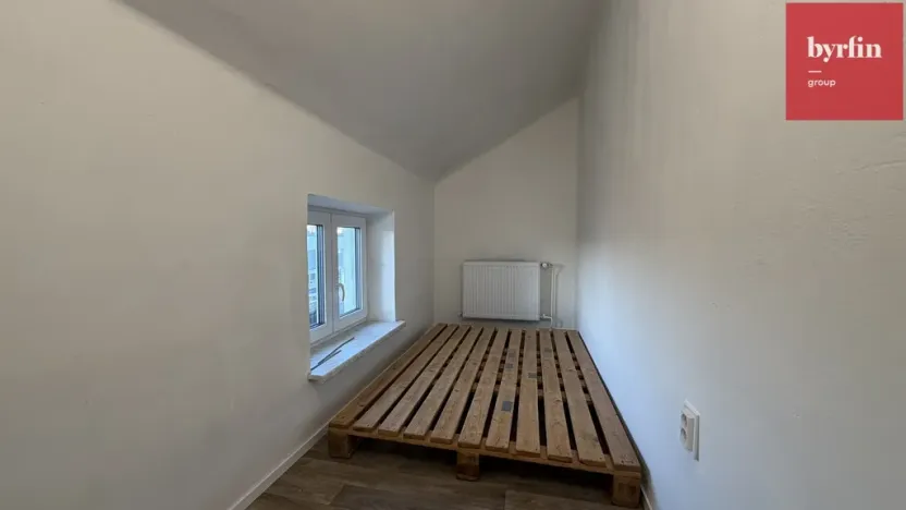 Pronájem bytu 1+1, Opava, Krnovská, 40 m2