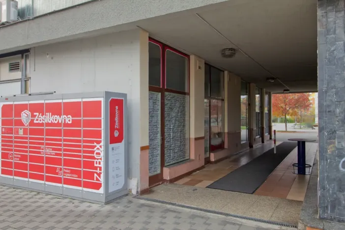 Pronájem obchodního prostoru, Plzeň - Skvrňany, Karla Steinera, 12 m2