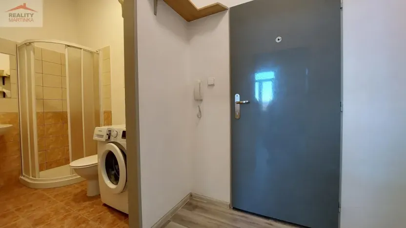 Pronájem bytu 1+kk, Valašské Meziříčí, Husova, 33 m2