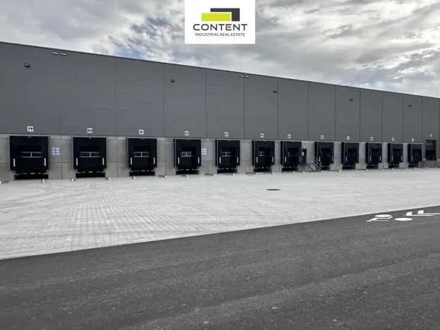 Pronájem skladu, Pardubice - Rosice, Salavcova, 7823 m2