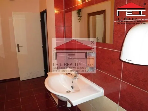 Pronájem kanceláře, Praha - Holešovice, Přístavní, 13 m2