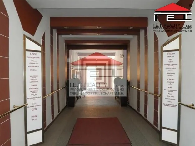 Pronájem kanceláře, Praha - Holešovice, Přístavní, 13 m2