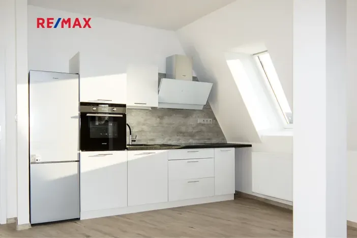 Pronájem bytu 3+kk, Ústí nad Labem, náměstí Prokopa Velikého, 86 m2