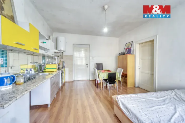 Prodej rodinného domu, Kožlany, Pražská, 100 m2