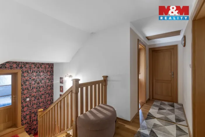 Prodej rodinného domu, Dolní Lomná, 240 m2