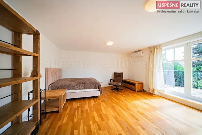 Prodej vily, Praha - Slivenec, Opálová, 282 m2